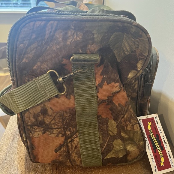 Magnum Camo 19" Hunting Fishing Range Field Gear Duffle Utility Bag Multi Pocket - Picture 13 of 16